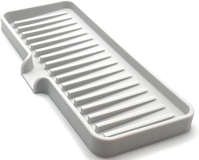 Happitasa Silicone Soap Dish Tray and Sponge Holder with Drain Chute | Bathroom and Kitchen Sink Organizer Caddy (Light Grey, 9"x3.5", 5.6 Ounces)