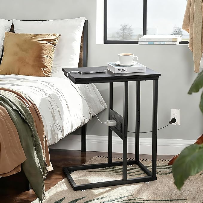 VECELO C Shaped End Side Table with Charging Station & Power Outlets for Couch Sofa/Bed, Snack TV Tray with Metal Frame for Living Room Bedroom 1 PCS, Black