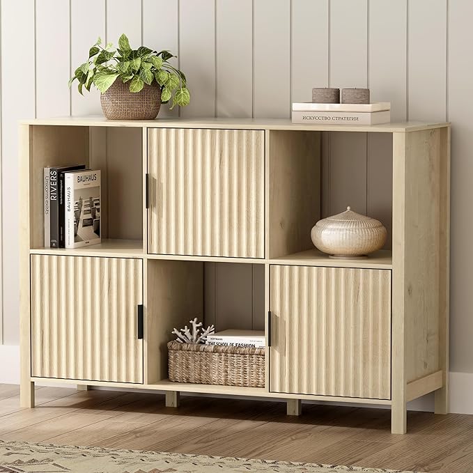 Fluted Storage Bookshelf, Modern Wood Freestanding Bookcase with Doors and Open Shelf, 2-Tier Short Organizer Shelf for Living Room, Bedroom Light Oak