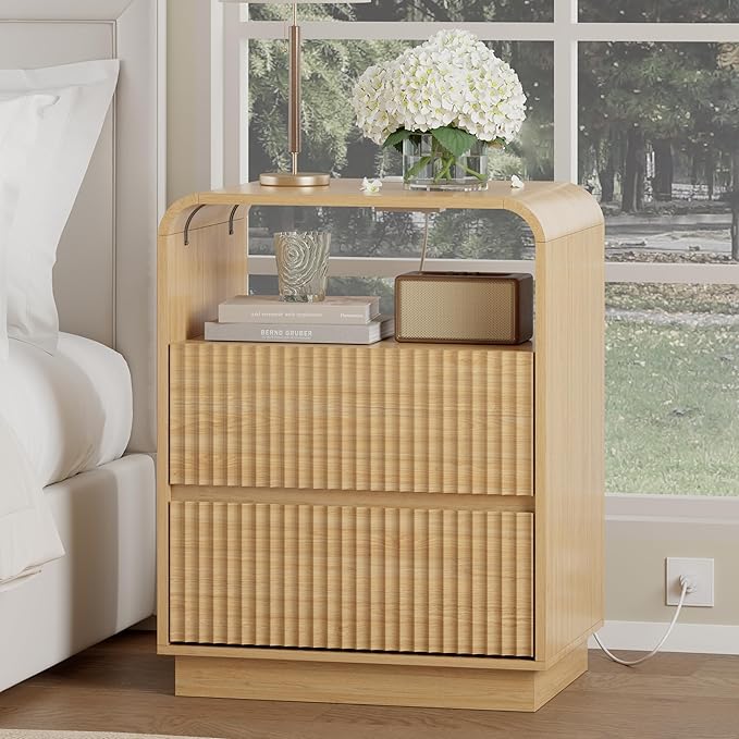 Natural Oak Nightstand with Charging Station, Mid Century Modern Bedside Table & End Table, Fluted Wood Small Night Stand with 2 Hidden Drawers and Storage Shelf for Bedroom